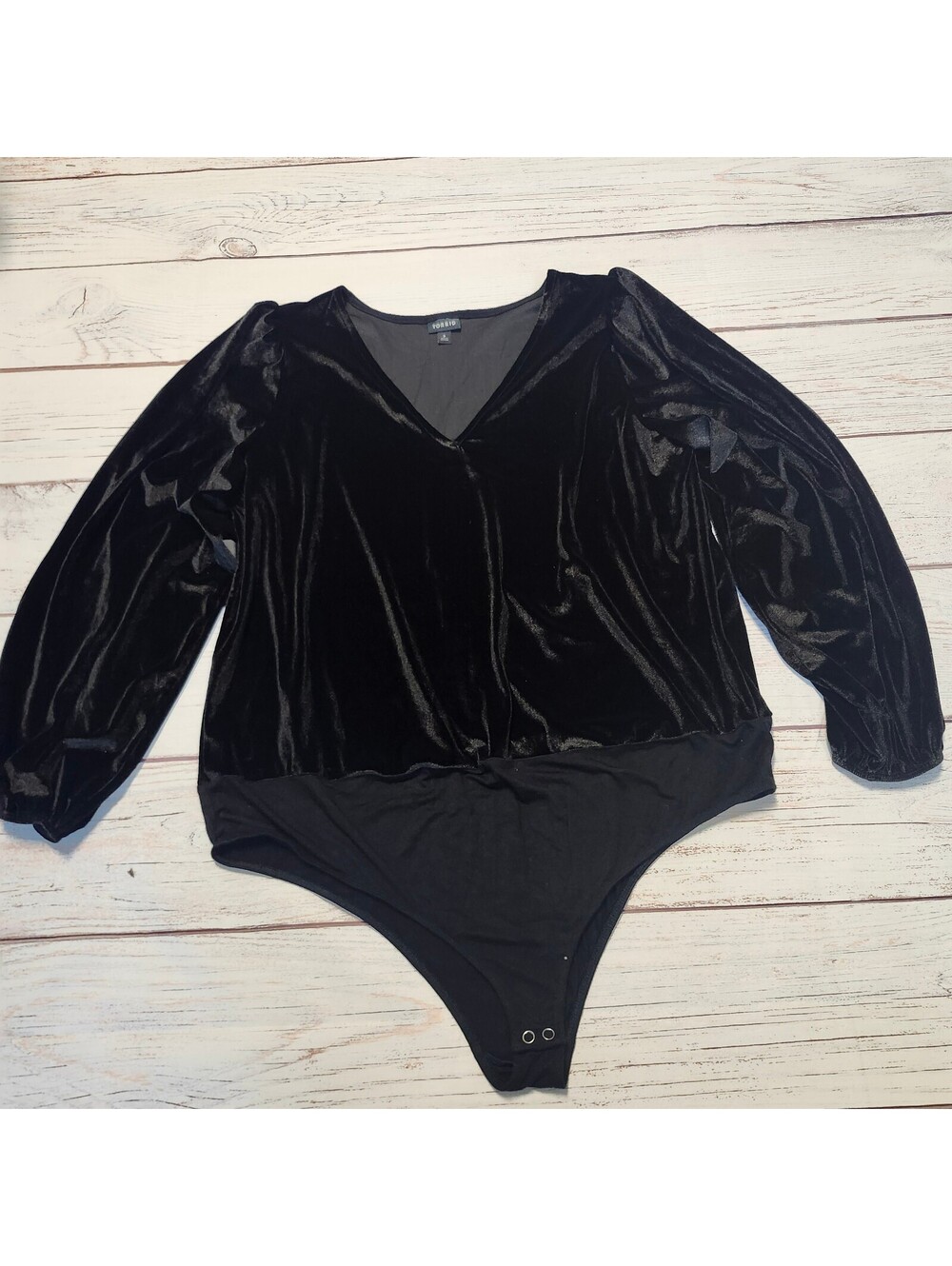 Torrid Black Velvet Long Sleeve V-Neck Bodysuit Size 3